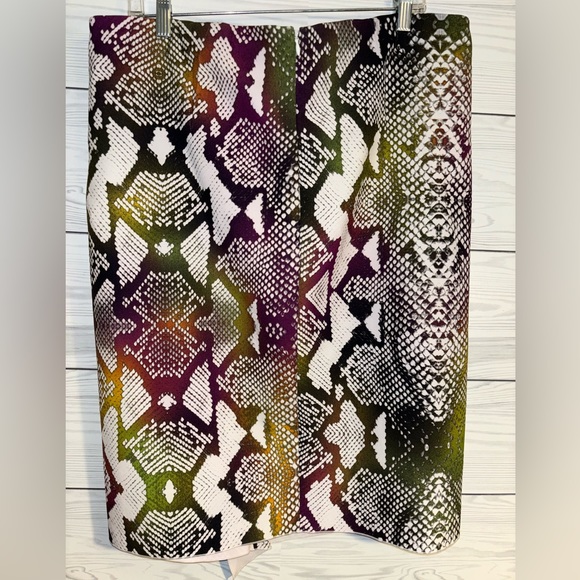 Worthington Snakeskin Print Colorful Zip back Skirt - Size 14 - Picture 3 of 8